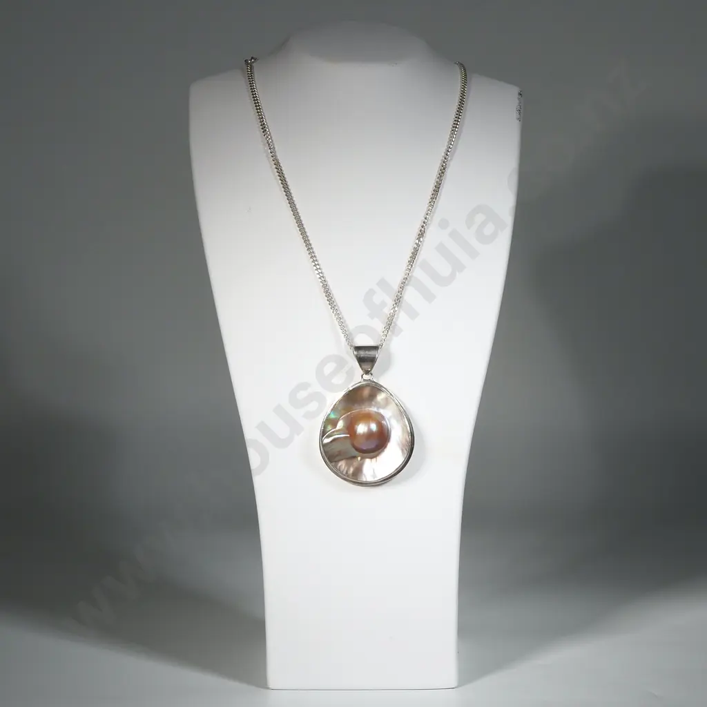 Sterling Silver & Mabe Blister Pearl In The Shell Pendant with Flat Link Chain Image 1++
