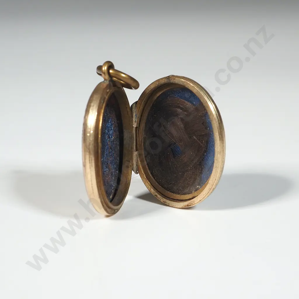 9ct Rolled Gold Enamel Locket Image 1++