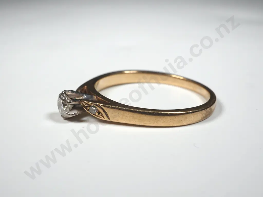 9ct Gold Diamond Solitaire Ring Image 1++