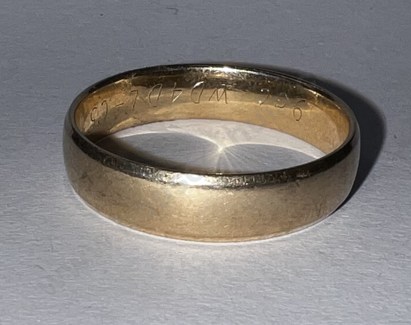 9ct Gold Wedding Band Image 1++