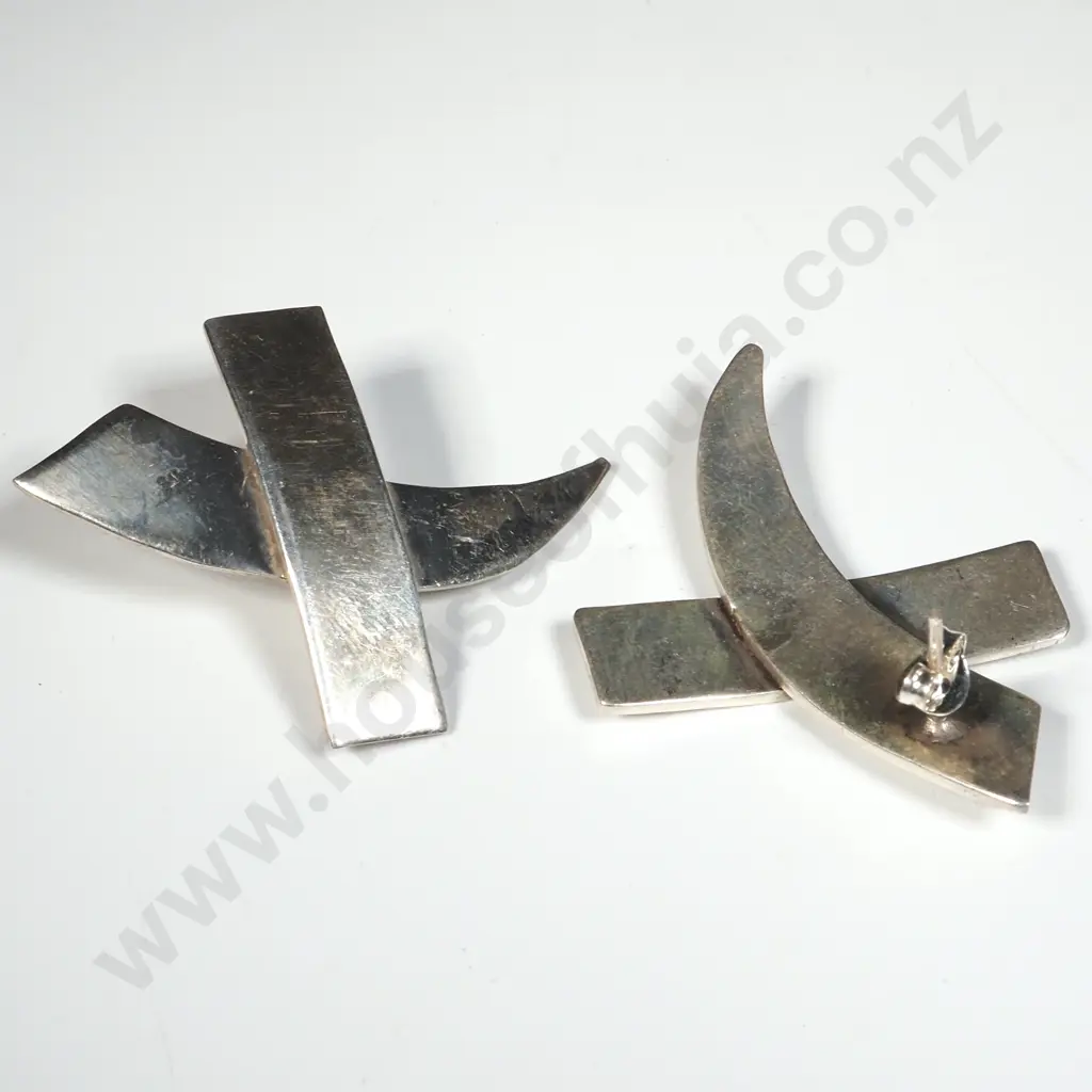 Pair Of   Sterling Silver Cross Over Earrings. Stamped Mexico 925 Image 1++