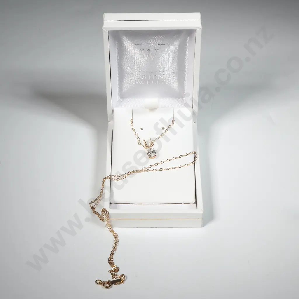 9ct Gold Chain Necklace with White Stone Pendant Image 1++