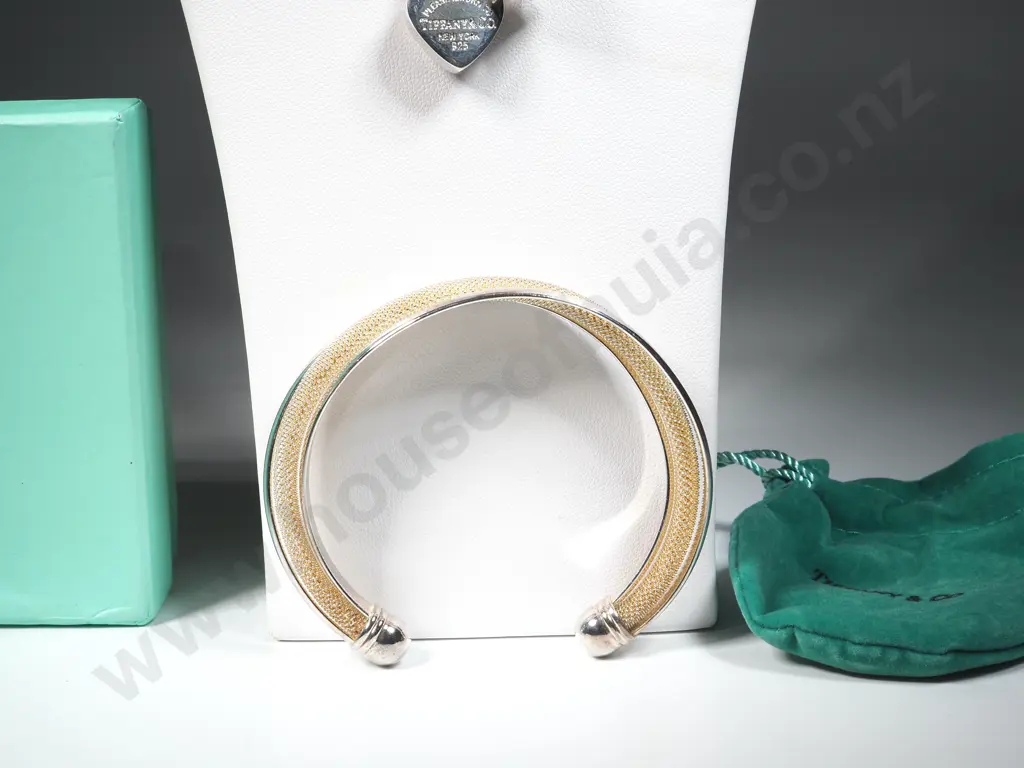 Two Imitation Tiffany Items - One Necklace & One Bracelet Image 1++