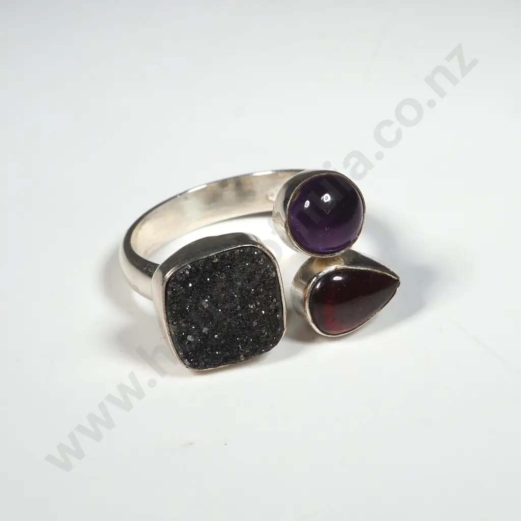 Sterling Silver Amethyst, Garnet, Marcasite (Possibly) Ring. Image 1++