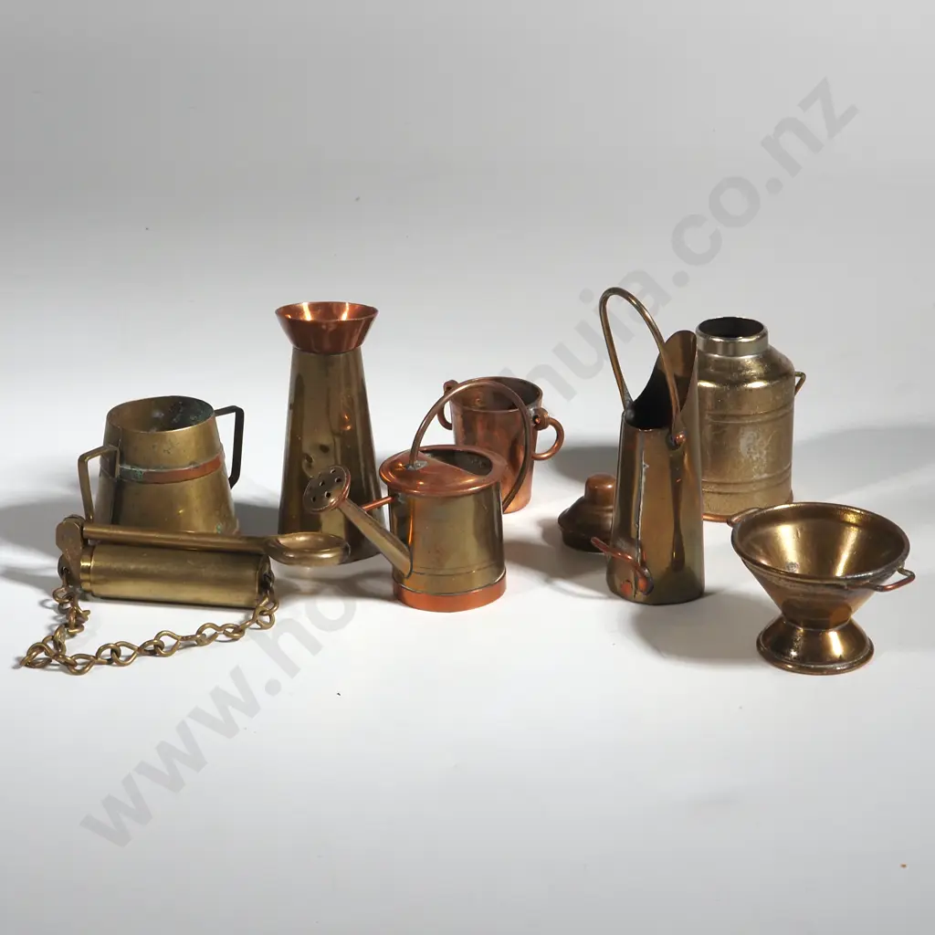 Assorted Lot of Vintage Copper & Brass Miniature Items. Image 1++