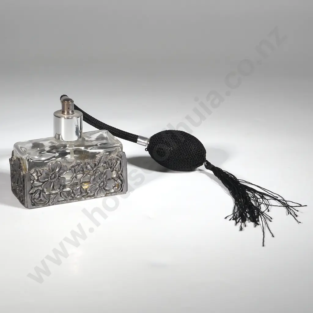 Vintage Perfume Atomiser. Image 1++