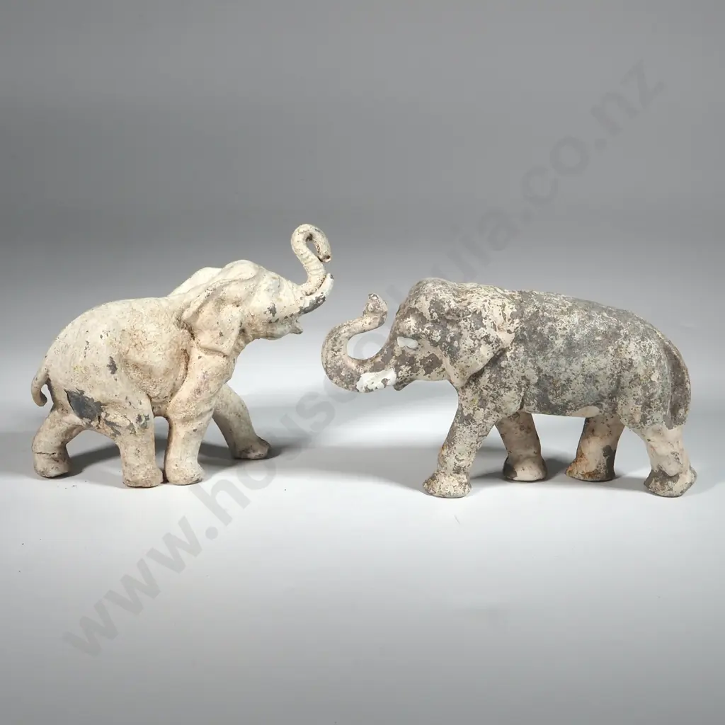 Two Lead Toy Elephants. Image 1++