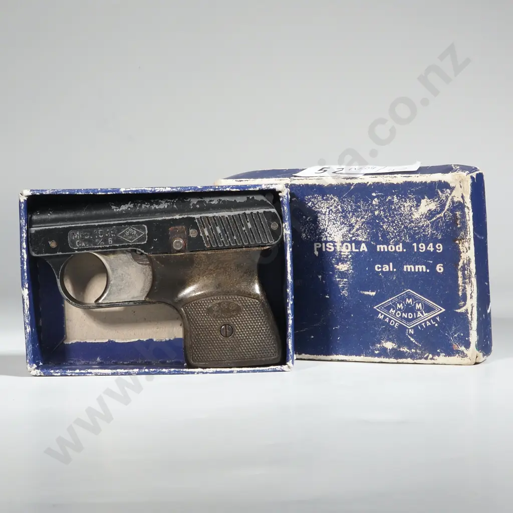 Boxed Brevettata Starter Pistol. Image 1++