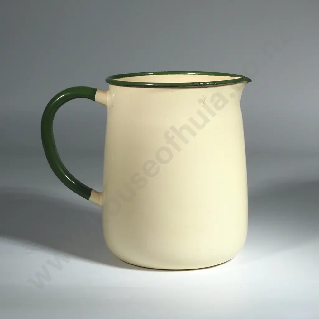 Vintage Enamel Green/Cream Two Litre Jug. Image 1++
