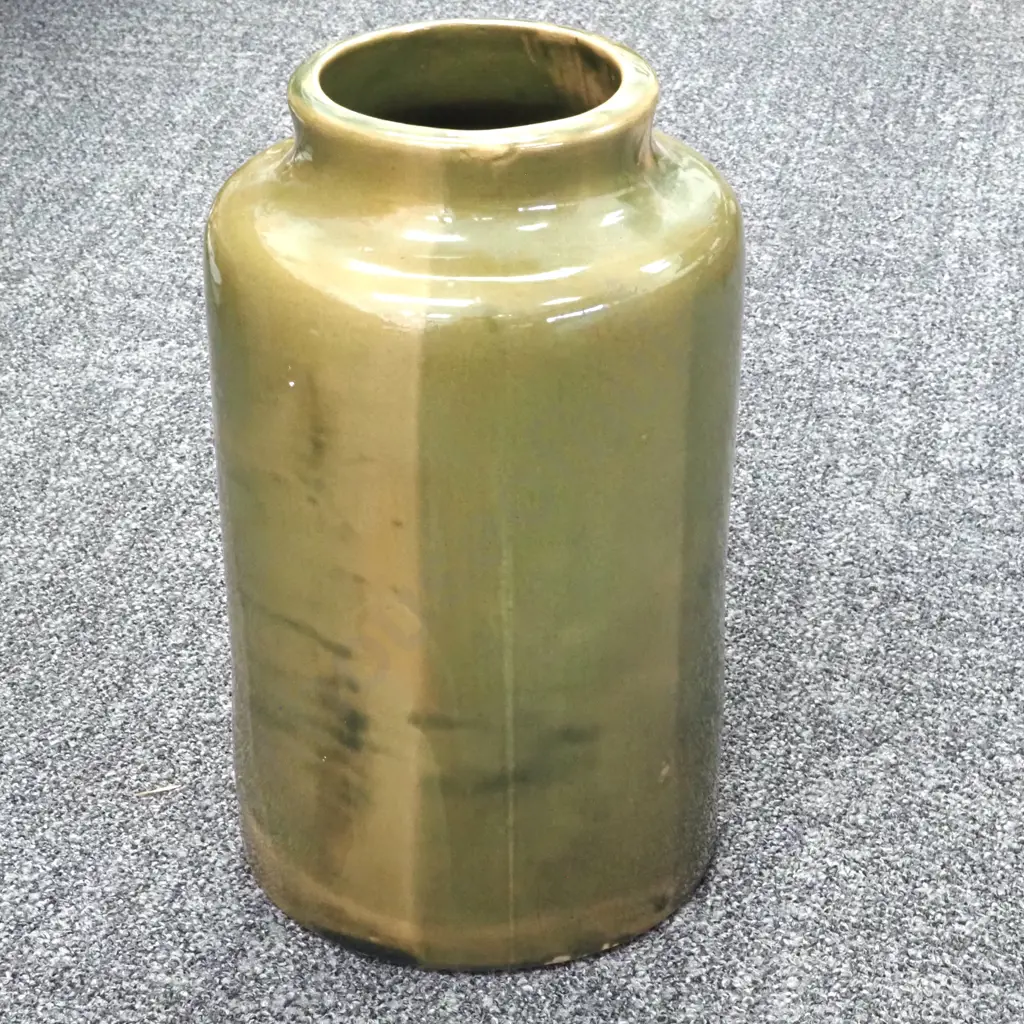 Large Crock w Celadon Glaze. Image 1++