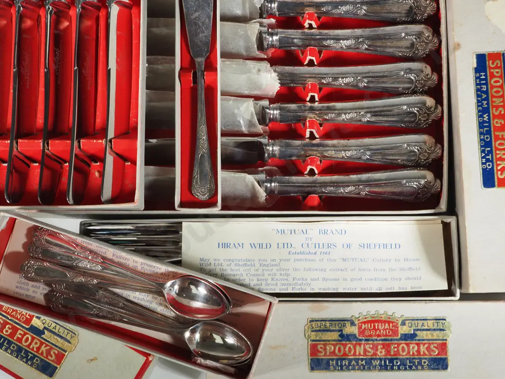 Six Place Silver Plate Flatware Setting In the Hastings 1066 Pattern. Image 1++