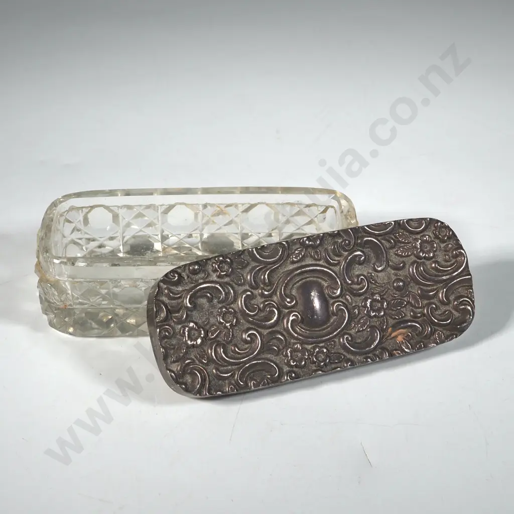 Sterling Silver & Hobnail Glass Dressing Table Jar. Image 1++