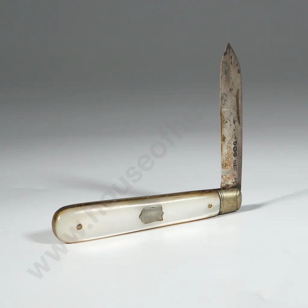 Antique Sterling Silver & Mother-of-Pearl Handle Fruit Knife. Image 1++