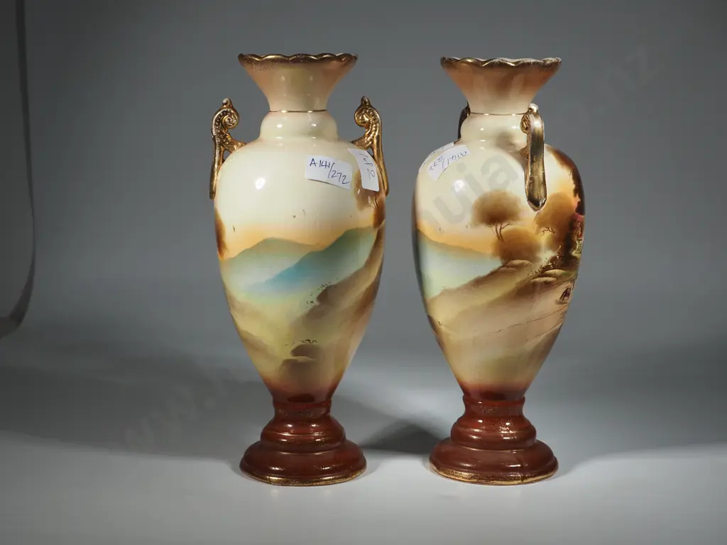 Pair of Old England Vases. Image 1++