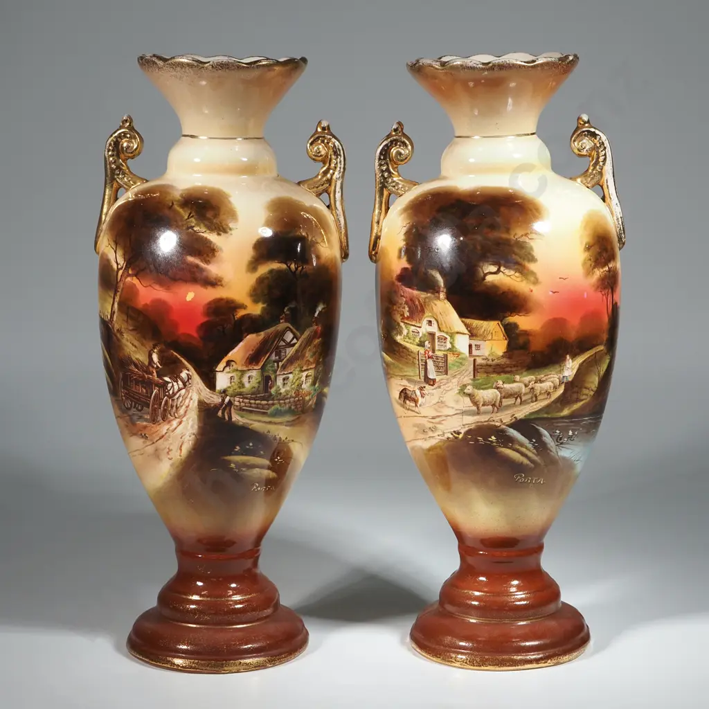 Pair of Old England Vases. Image 1++
