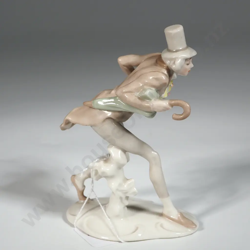Vintage Hutschenreuther Karl Tutter Figurine 'In Love'. Image 1++