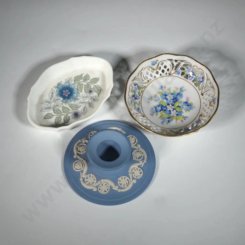 Bavarian Schumann  Basket & Two Wedgwood Items. Image 1++