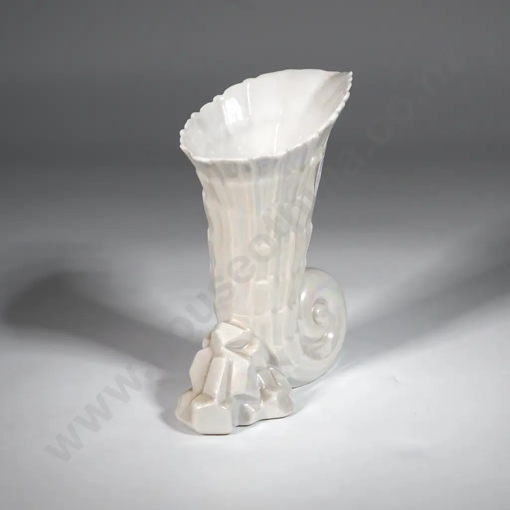 Conch Shell Shaped White Lustreware Vase. Image 1++