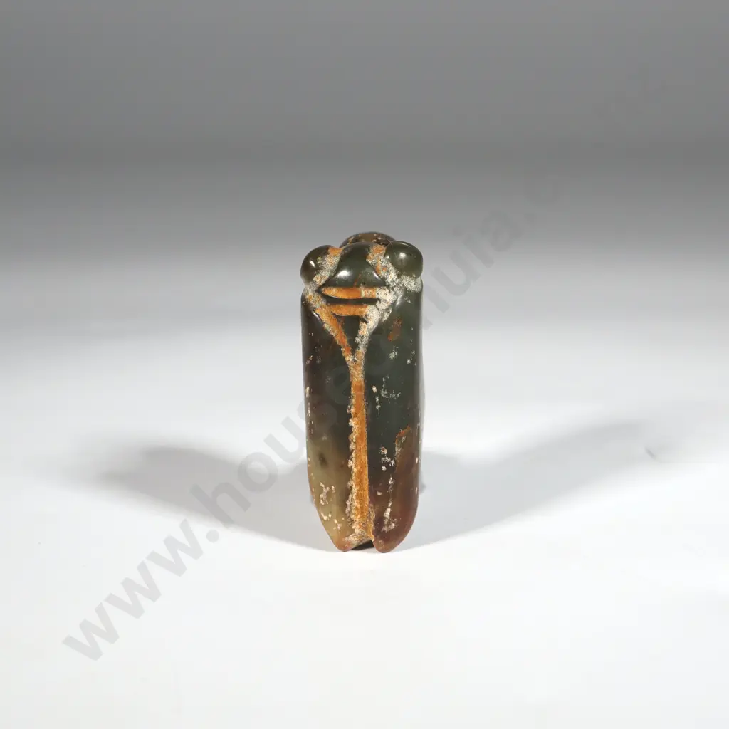 Jade Grasshopper Netsuke/Toggle. Image 1++