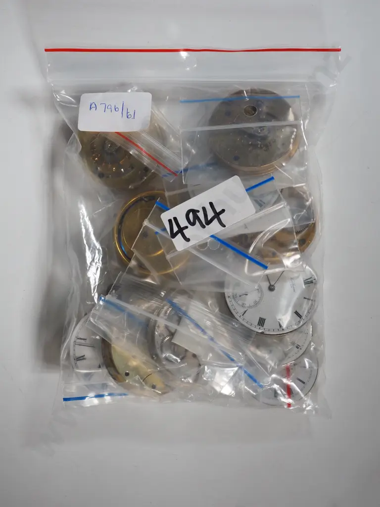 Assorted Lot of Pocket Watch Movements. Image 1++