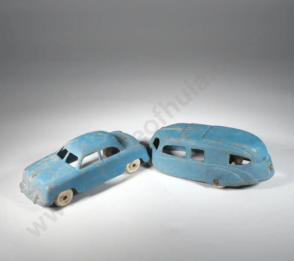 Funho Pale Blue  Ford Car & Caravan No 515. Image 1++