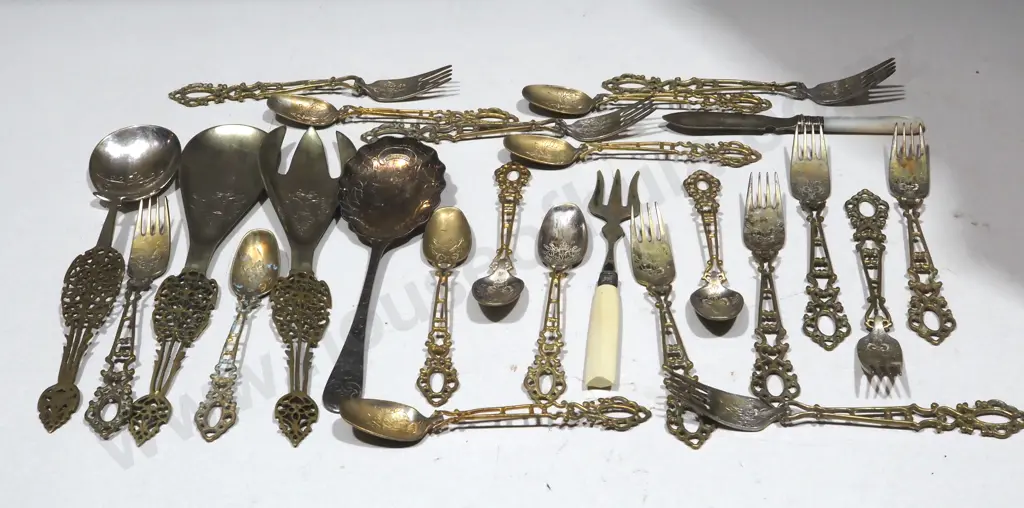 Vintage Salad Server Set Indian Origin Image 1++