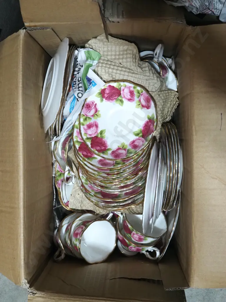 Quantity Of Royal Albert "Old English Rose''  China To Include Four Cake Plates, Four Milk Jugs,, One Sugar Bowl Image 1++