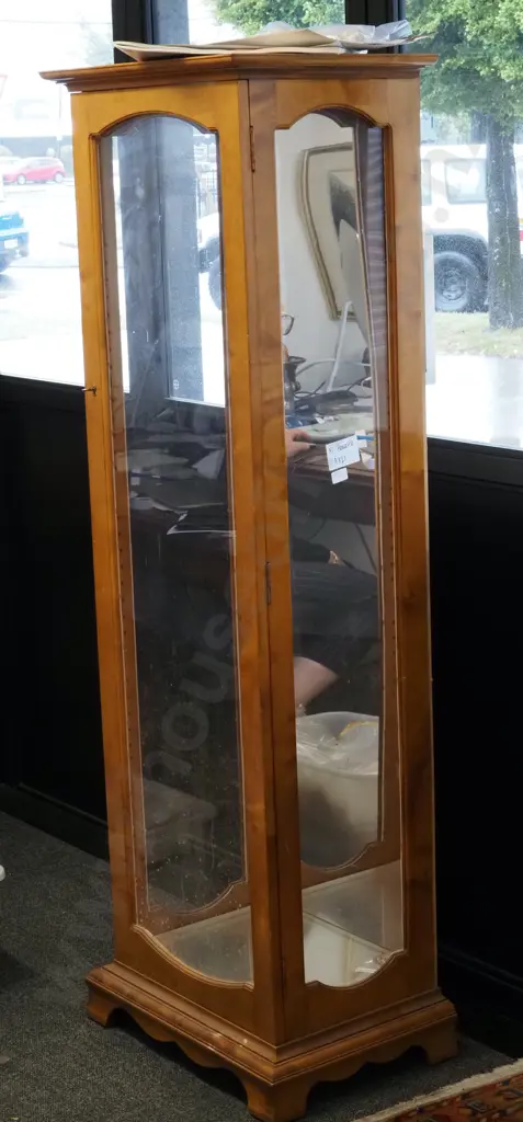 Tower Four Tier  Display Case With Perspex Sides & Front. Image 1++